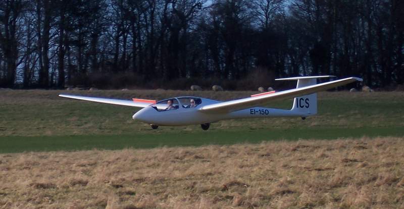 EI-GLA (EI-150) landing